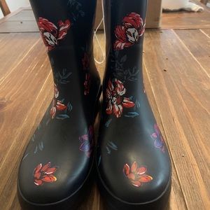 Brand new target rain boots